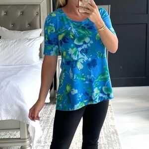 Floral blue and green t-shirt XS Small Isaac Mizrahi Live